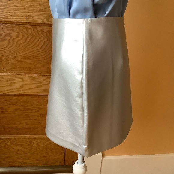 DELUC Silver Metallic Faux Leather Skirt Size M - Picture 4 of 16
